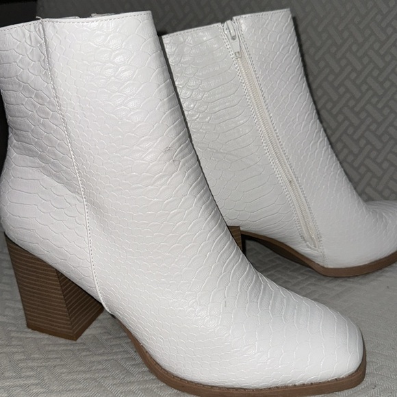 White Ankle Zip Booties - Picture 12 of 12